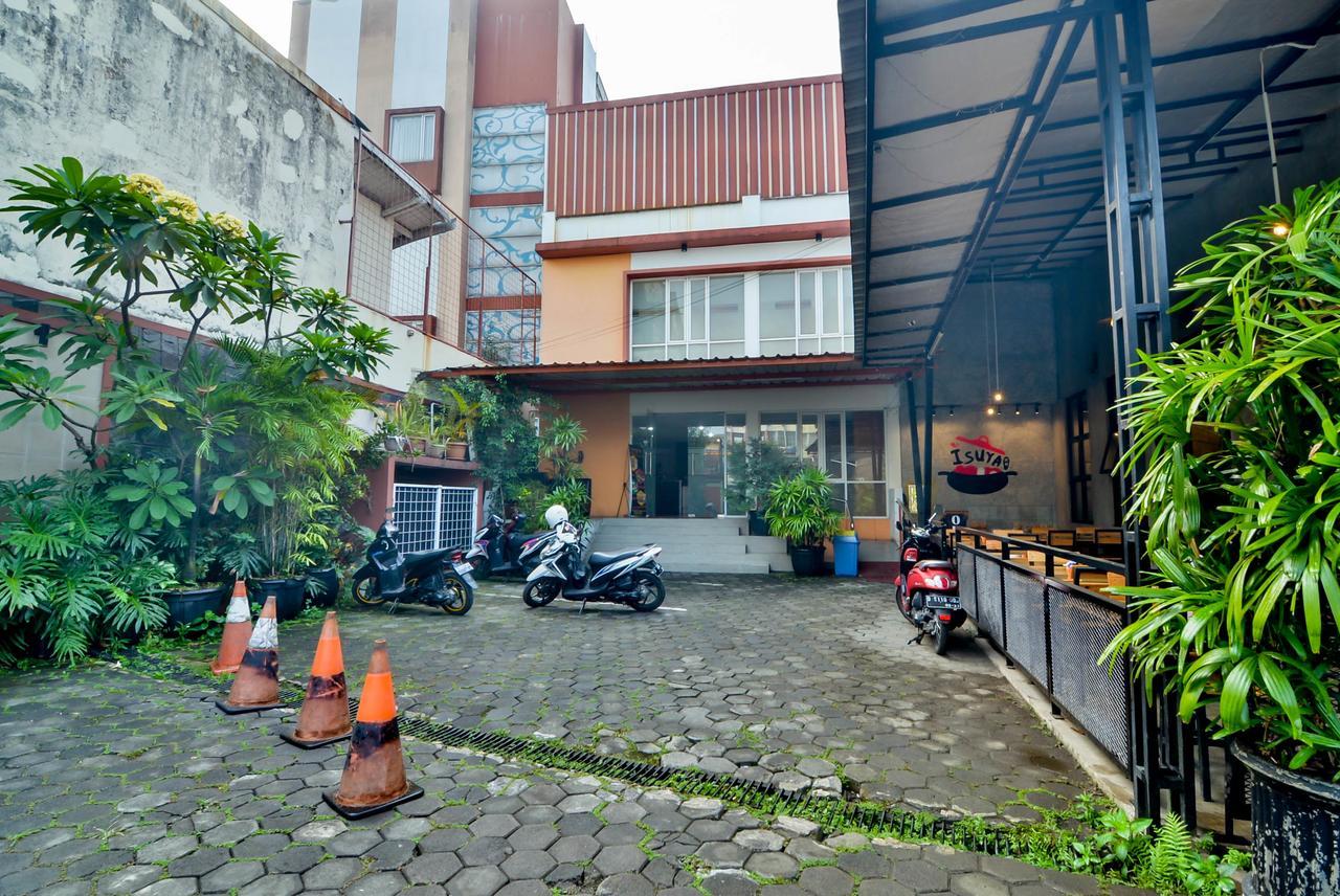 Image Hotel And Resto Bandung Exteriör bild